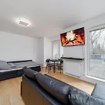 Apartman Mezilehla アパート プラハ